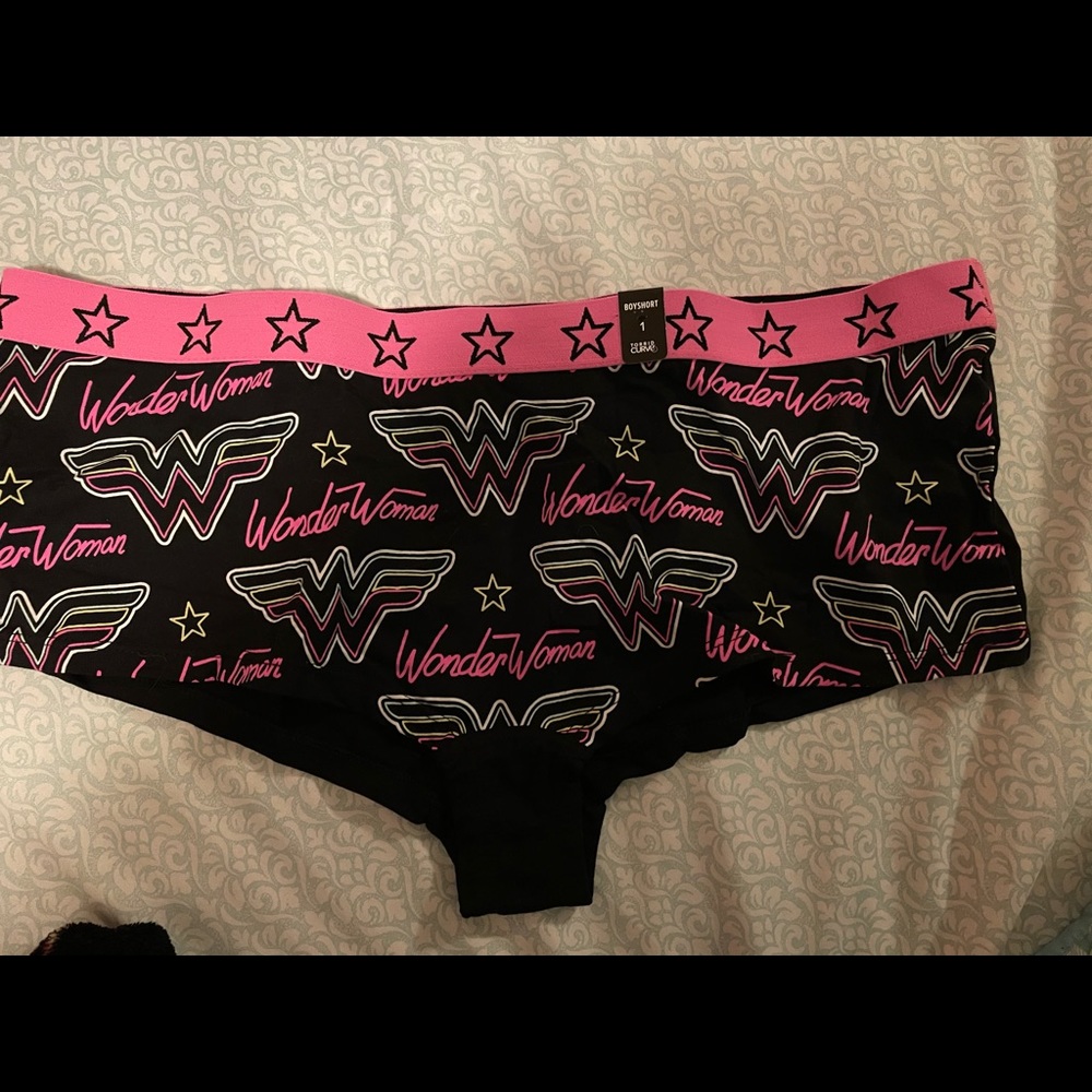 Wonder Woman torrid panties underwear size 1